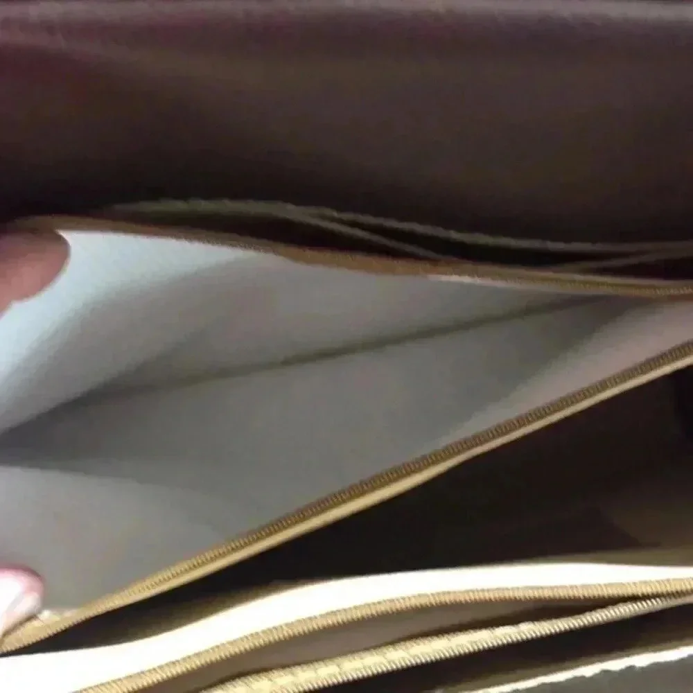 Dark brown purse / shoulder bag multiple‎ compartments